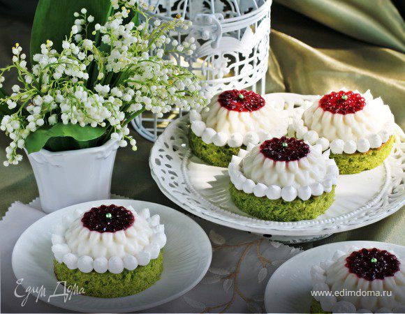 Десерт  "Изумрудно-рубиновый"