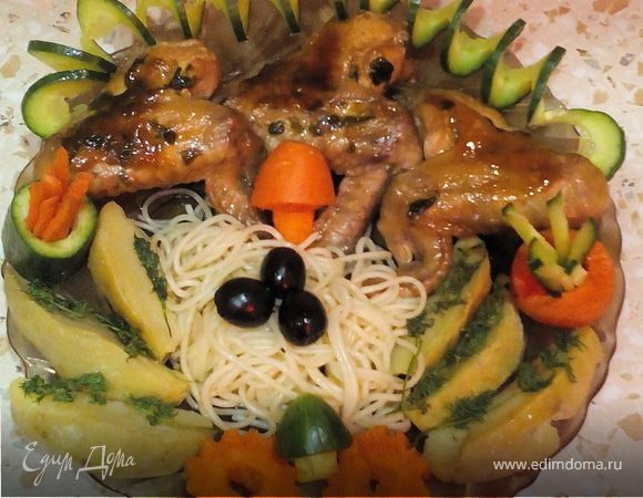 Тушёные куриные крылышки "Летняя фантазия" Тушёные куриные крылышки "Летняя фантазия"