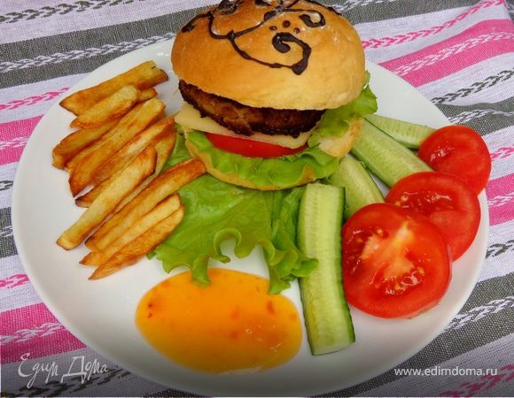 Домашние расписные гамбургеры по-русски Домашние расписные гамбургеры по-русски