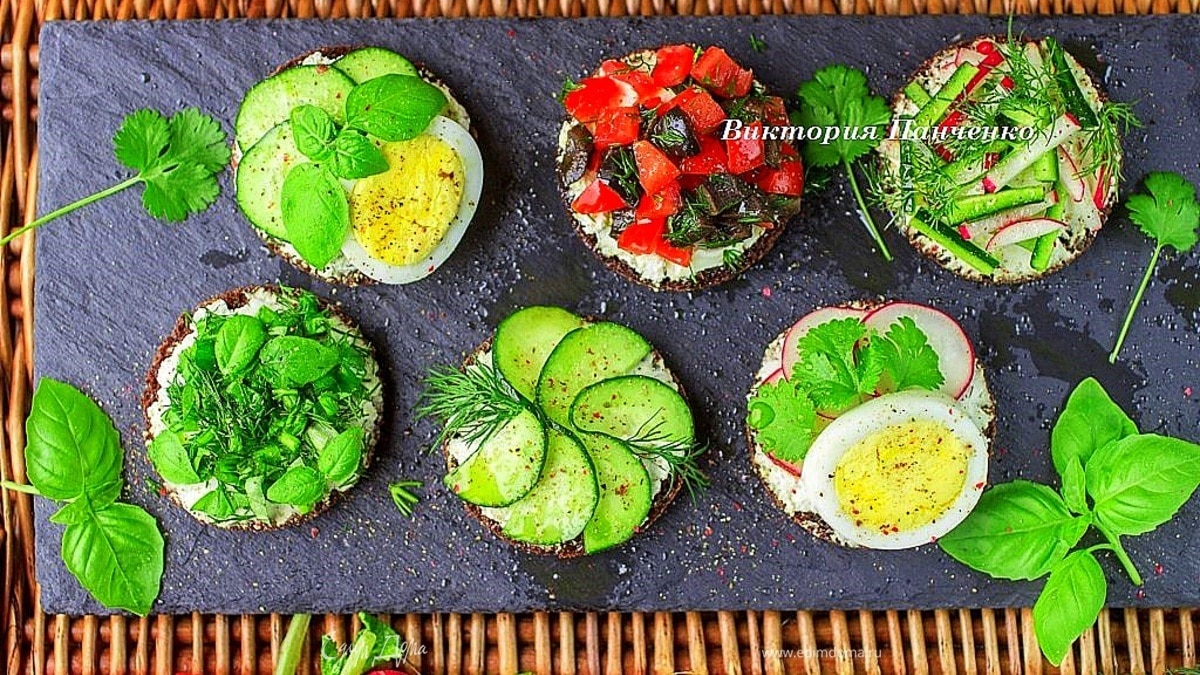 Бутерброды с овощами и зеленью