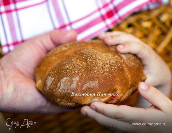 Порционный хлеб с красным песто Порционный хлеб с красным песто