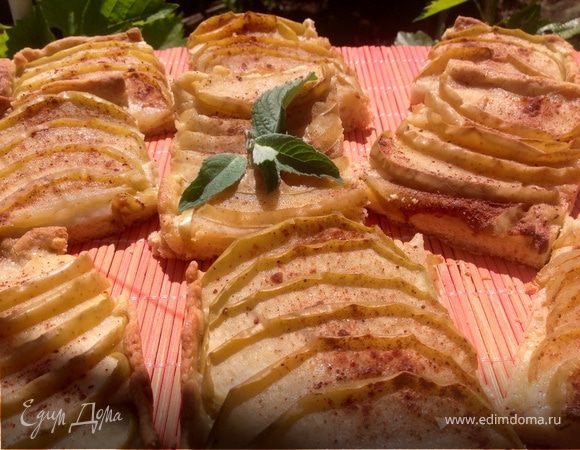 Кростата с яблоками и корицей Кростата с яблоками и корицей