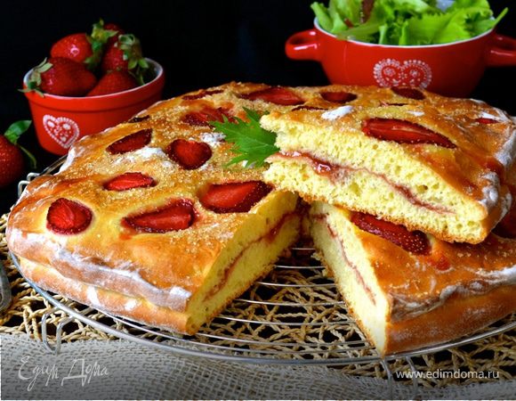 Клубничная фокачча