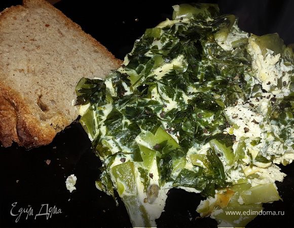 Стручковая фасоль, запеченная в сливочном омлете Стручковая фасоль, запеченная в сливочном омлете