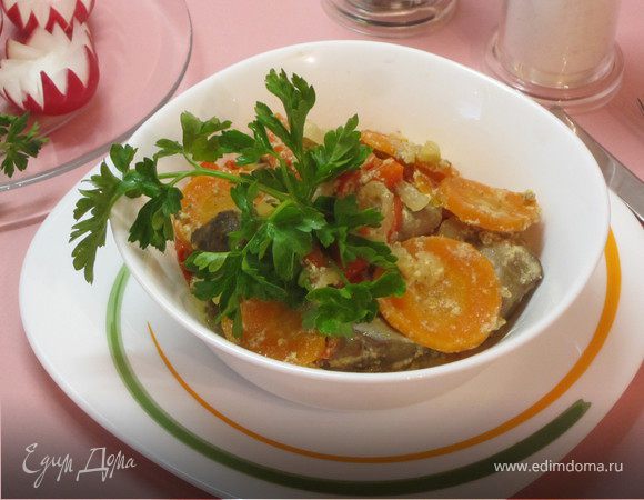 Куриная печень с овощами в духовке Куриная печень с овощами в духовке