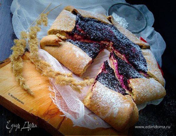 Галета с творогом и черной смородиной