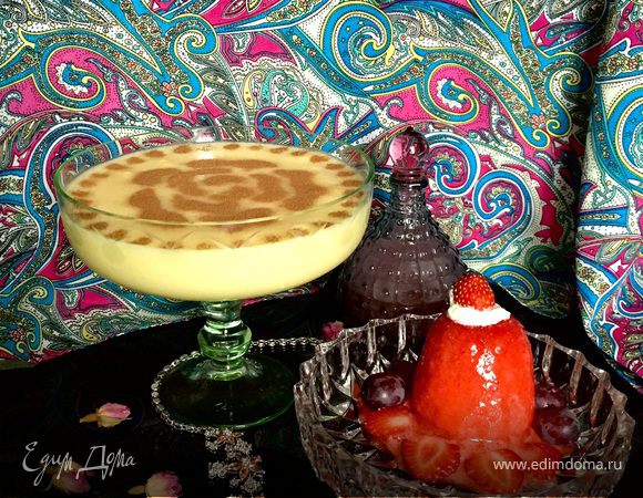 Турецкий Сютлач с клубничным сорбетом Турецкий Сютлач с клубничным сорбетом