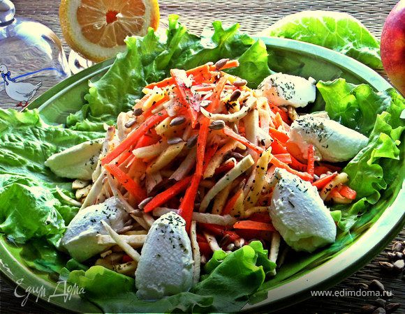 Салат "Соломка" с йогуртом
