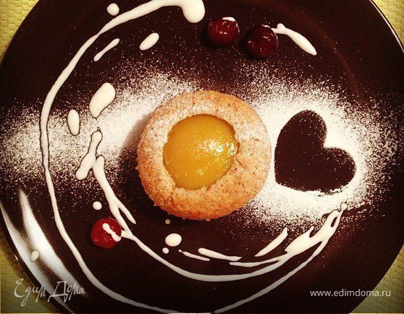 Миндальные кексы с персиками