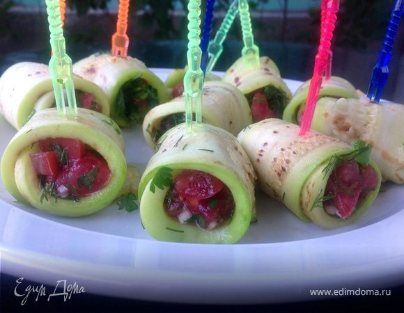 Сочные рулеты из кабачков-гриль