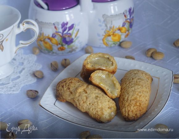 Эклеры с фисташковым кремом