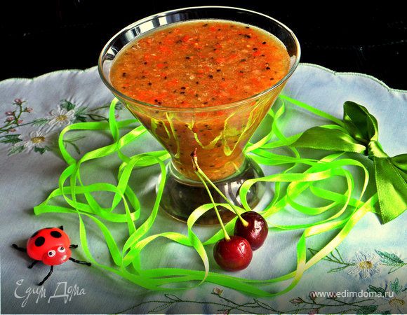 Напиток из ревеня, ананаса и киви