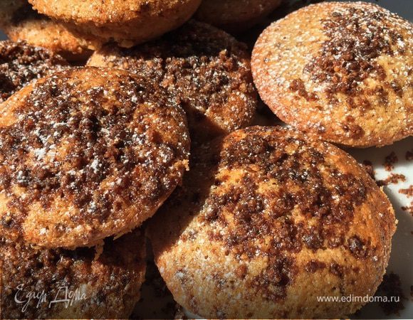 Финансье с пралине из пекана