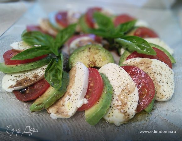 Салат "Капрезе" плюс Салат "Капрезе" плюс