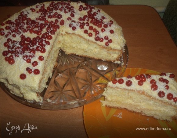 Бисквитный торт с лимонной начинкой и заварным кремом