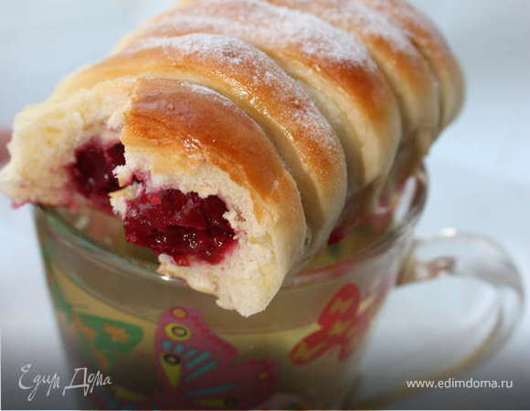 Булочки с вишней Булочки с вишней