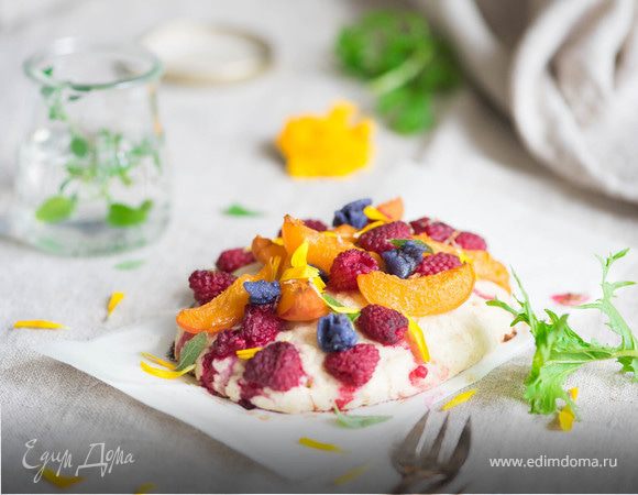 Сладкая фокачча с лавандой,малиной и абрикосами