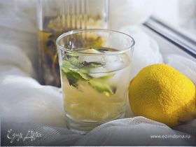 Лимонад с мятой, лимоном и тимьяном