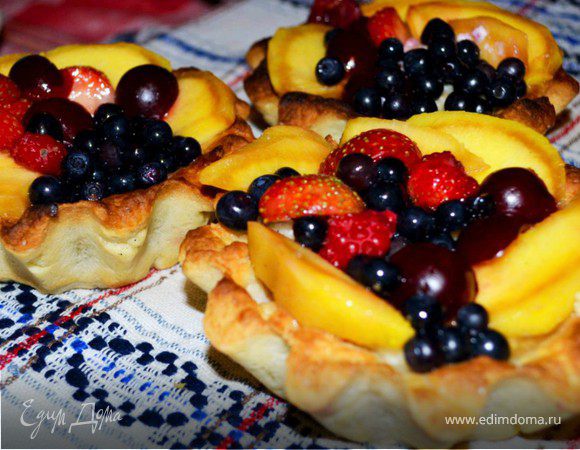 Корзиночки с ванильно-творожной начинкой и фруктами