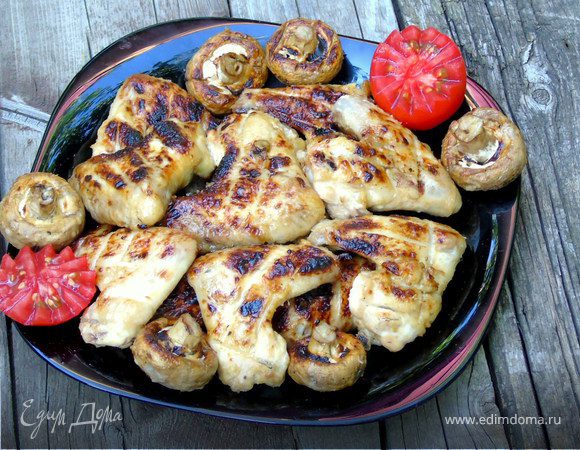 Крылышки на гриле в яблочном маринаде Крылышки на гриле в яблочном маринаде