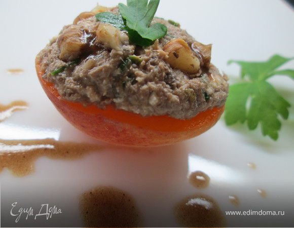 Мусс из тунца в абрикосах Мусс из тунца в абрикосах