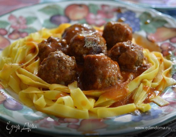 Фрикадельки с медовым-острым соусом Фрикадельки с медовым-острым соусом