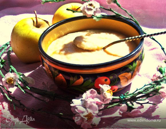 Яблочное пюре со сгущёнкой