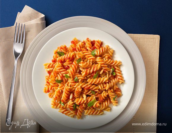Фузилли с томатами и мятой Фузилли с томатами и мятой