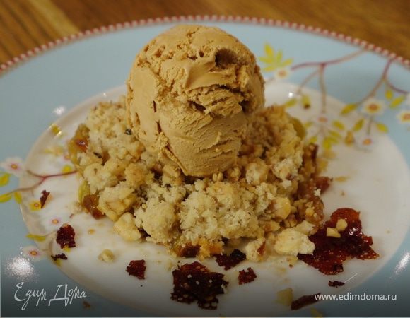 Яблочный крамбл с грецкими орехами Яблочный крамбл с грецкими орехами