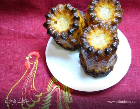 Канеле с арахисовой пастой