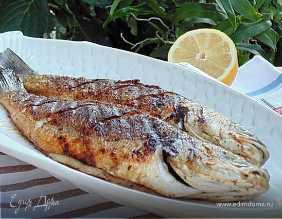 Сибас с паприкой на гриле