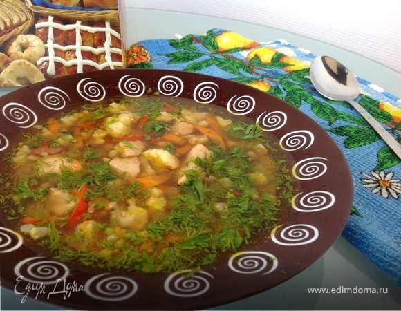 Суп с цветной капустой и индейкой Суп с цветной капустой и индейкой