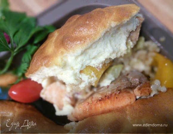 Рагу из лосося с перловкой под сырным суфле 