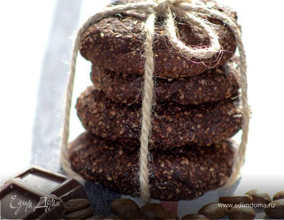 Овсяное печенье с цельнозерновой мукой и какао Овсяное печенье с цельнозерновой мукой и какао