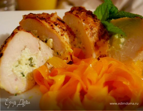 Куриные рулетики с творогом, чесноком и травами Куриные рулетики с творогом, чесноком и травами