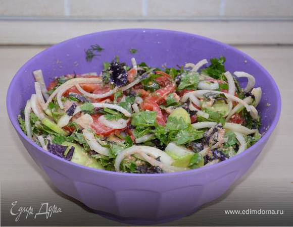 Грузинский салат с ореховой заправкой Грузинский салат с ореховой заправкой