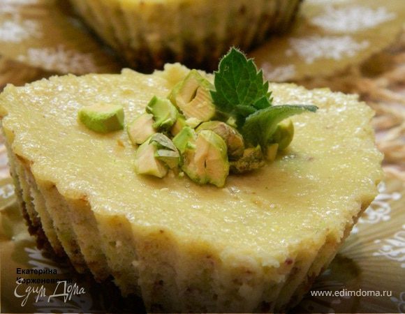 Фисташковые мини-чизкейки Фисташковые мини-чизкейки