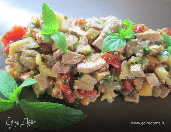Салат из запеченных овощей и утки Салат из запеченных овощей и утки
