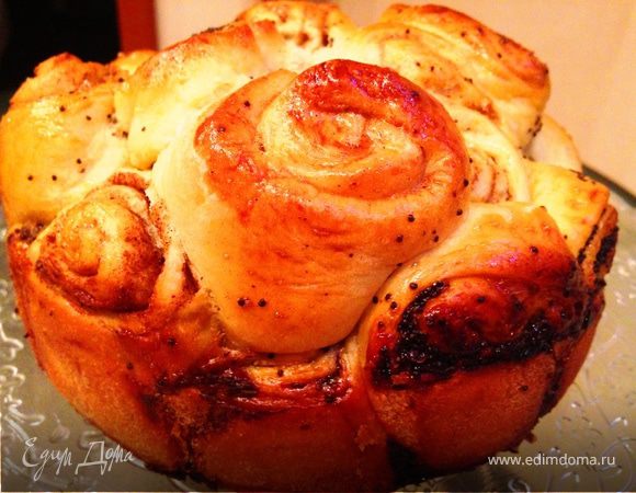 Сдобный пирог с маком и корицей Сдобный пирог с маком и корицей