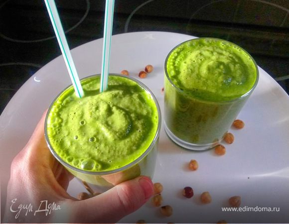 Зеленый смузи на фундучном молоке Зеленый смузи на фундучном молоке