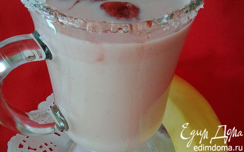 Рецепт Клубнично-банановый смузи с клетчаткой из семян льна