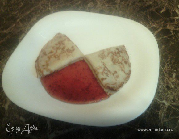 Блины с сливовым джемом Блины с сливовым джемом