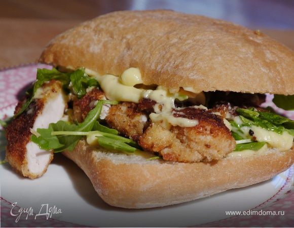 Сэндвич с курицей в сырной корочке 
