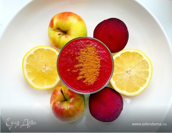 Свекольный смузи с яблоком и лимоном