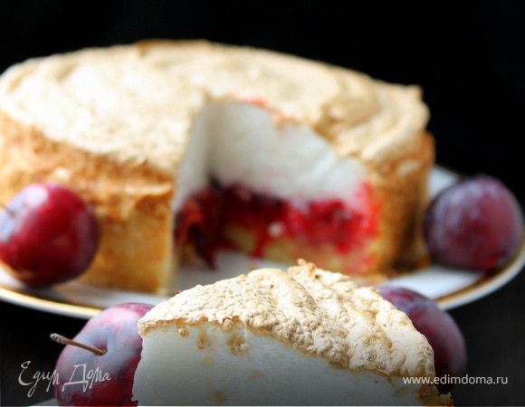 Сливовый пирог с безе Сливовый пирог с безе