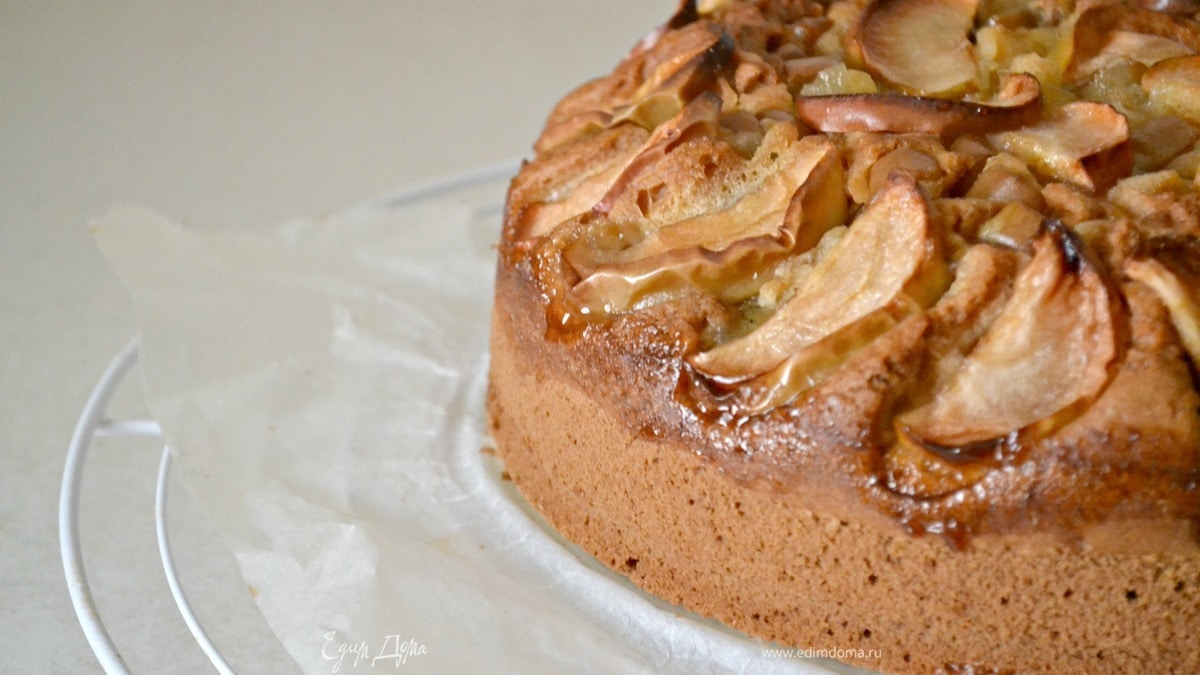 Пирог с яблоками