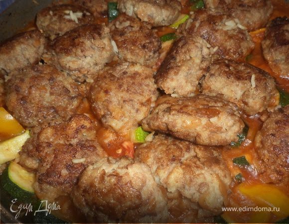 Пряный рис с овощами и фрикадельками Пряный рис с овощами и фрикадельками