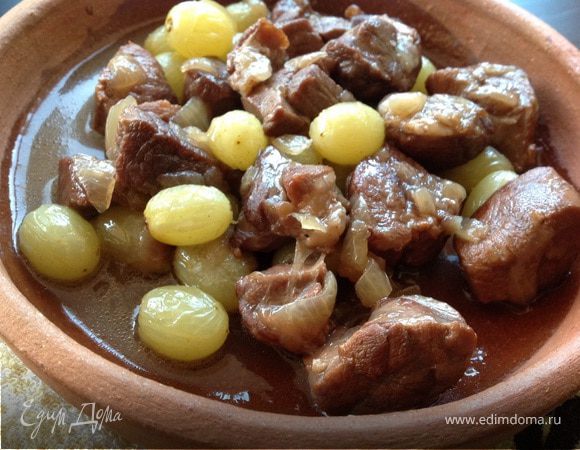 Баранина с карамелизированным виноградом