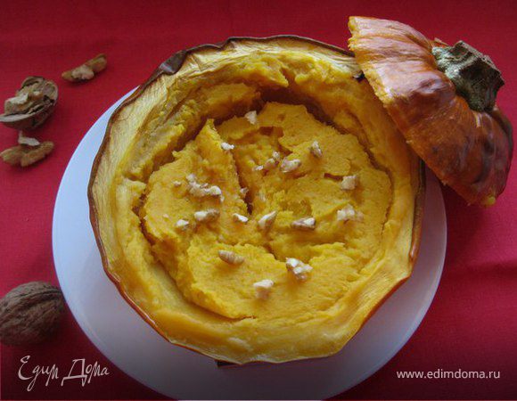 Каша из тыквы в тыквенном горшочке с грецкими орехами Каша из тыквы в тыквенном горшочке с грецкими орехами