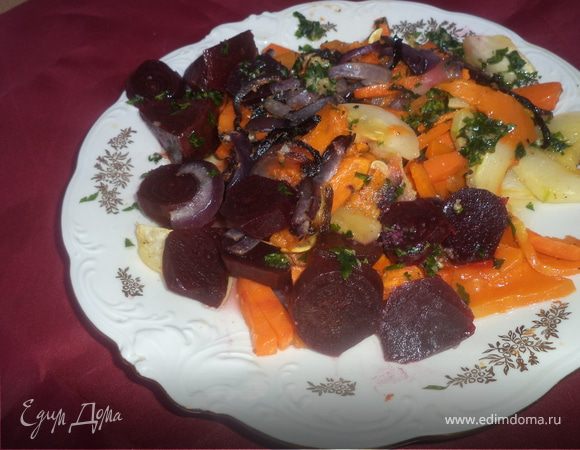 Теплый салат из тыквы, моркови и свеклы Теплый салат из тыквы, моркови и свеклы